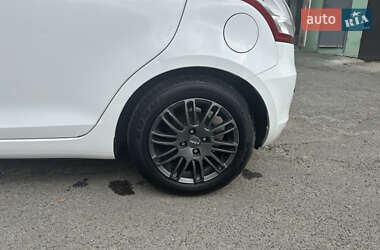 Хетчбек Suzuki Swift 2011 в 