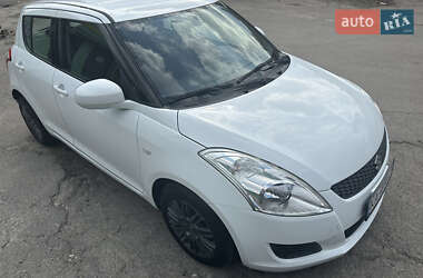Хетчбек Suzuki Swift 2011 в 