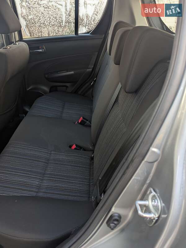 Хэтчбек Suzuki Swift 2014 в 
