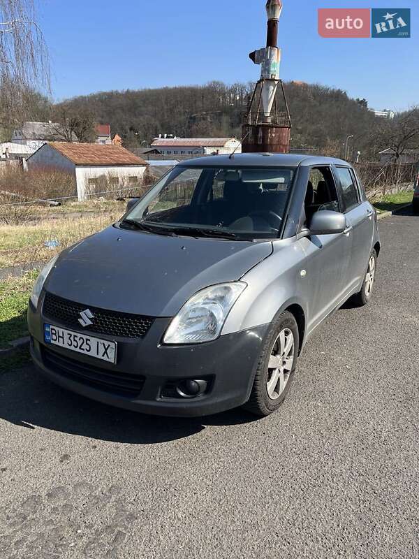 Хэтчбек Suzuki Swift 2008 в 