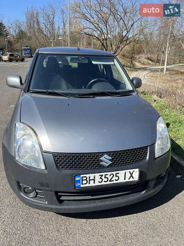 Хэтчбек Suzuki Swift 2008 в Одессе