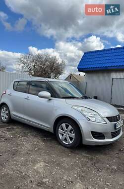 Хетчбек Suzuki Swift 2011 в 