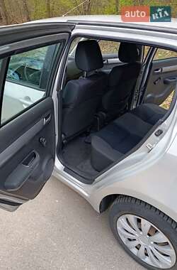 Хетчбек Suzuki Swift 2009 в 