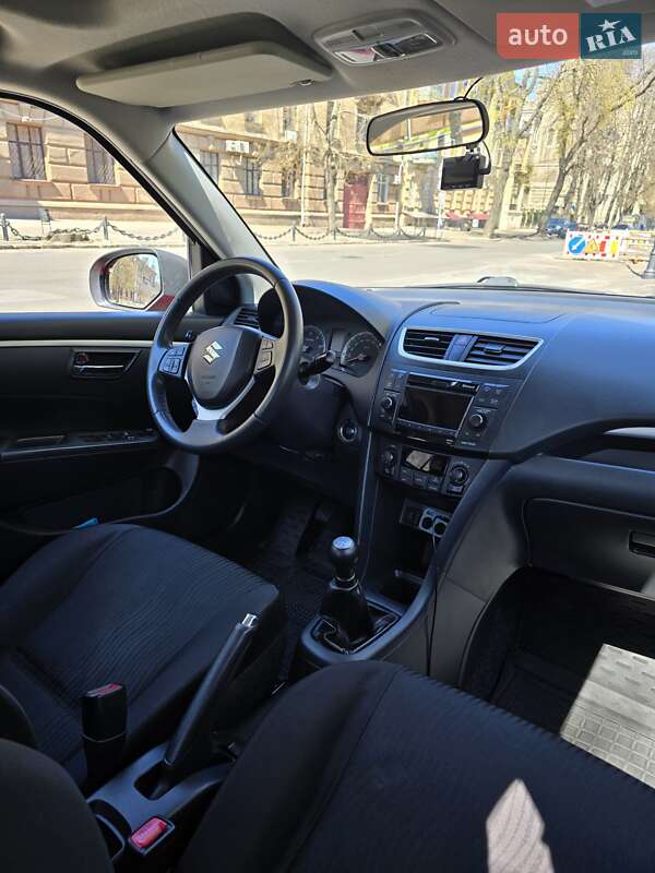 Хетчбек Suzuki Swift 2012 в Одесі