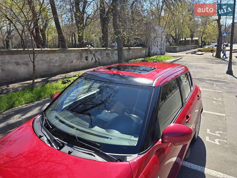 Хетчбек Suzuki Swift 2012 в Одесі