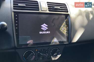 Хетчбек Suzuki Swift 2007 в 