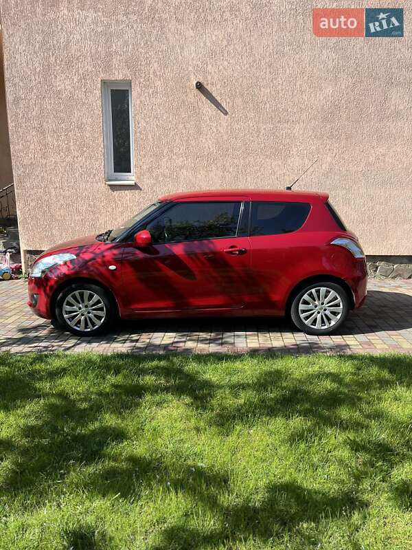 Хэтчбек Suzuki Swift 2010 в Львове
