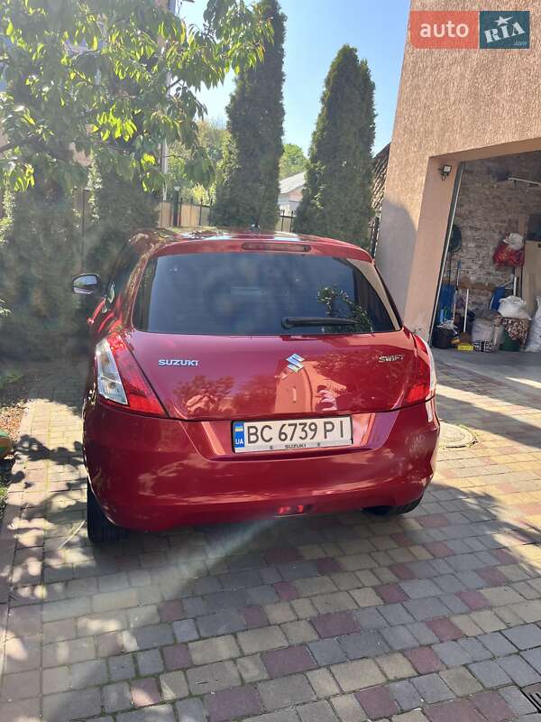 Хэтчбек Suzuki Swift 2010 в Львове