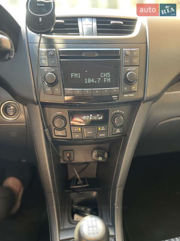 Хэтчбек Suzuki Swift 2010 в Львове