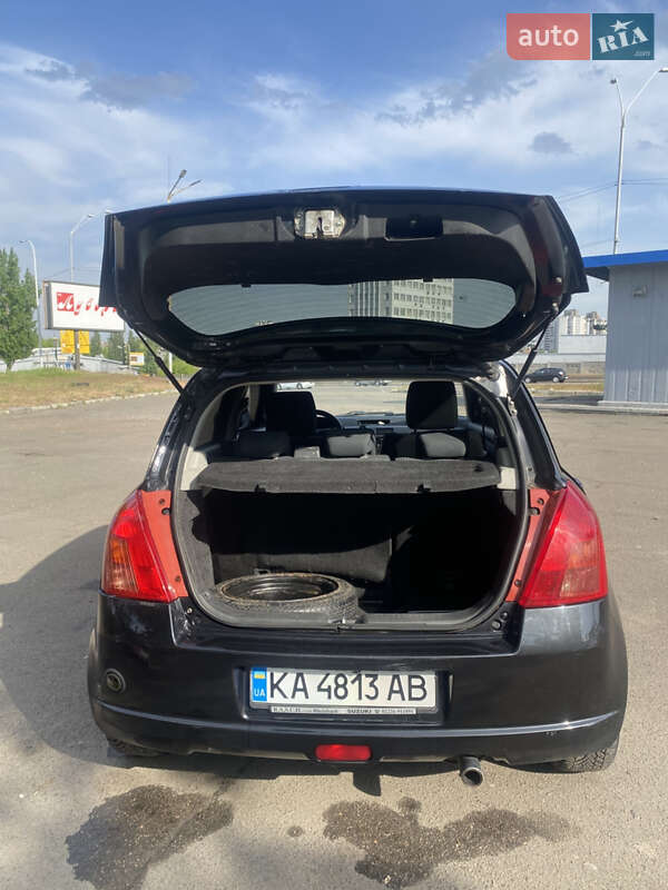 Хэтчбек Suzuki Swift 2007 в Киеве