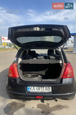 Хэтчбек Suzuki Swift 2007 в 