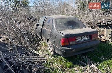 Седан Suzuki Swift 1992 в Новомосковске