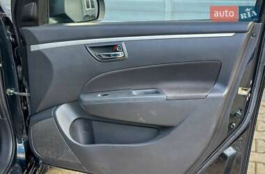 Хетчбек Suzuki Swift 2011 в 