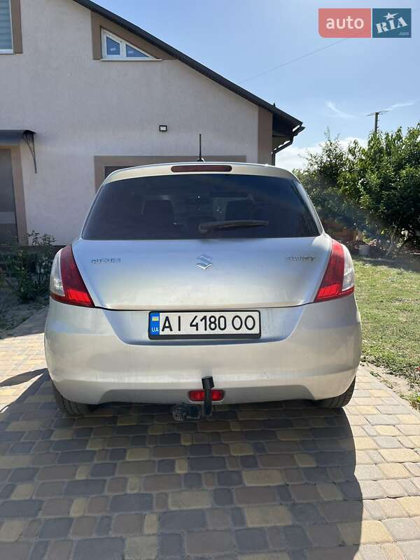 Хэтчбек Suzuki Swift 2011 в Барышевке фото 40 Хэтчбек Suzuki Swift 2011 в Барышевке