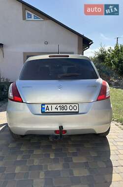 Хэтчбек Suzuki Swift 2011 в 