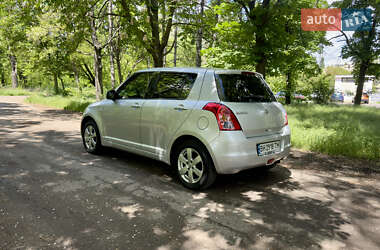 Хэтчбек Suzuki Swift 2008 в 