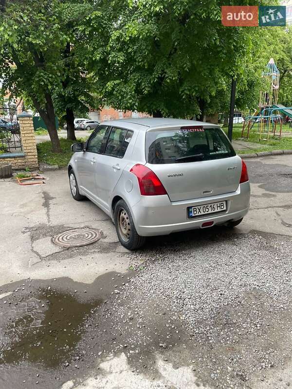 Хетчбек Suzuki Swift 2005 в Хмельницькому