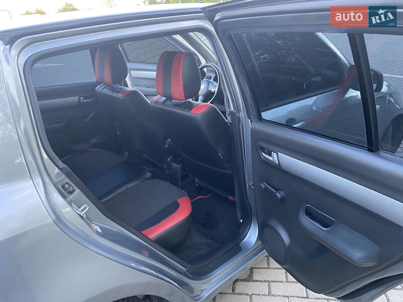 Хэтчбек Suzuki Swift 2006 в Львове фото 14 Хэтчбек Suzuki Swift 2006 в Львове