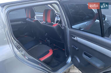 Хэтчбек Suzuki Swift 2006 в 