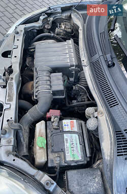 Хэтчбек Suzuki Swift 2006 в 