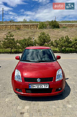 Хэтчбек Suzuki Swift 2007 в Одессе