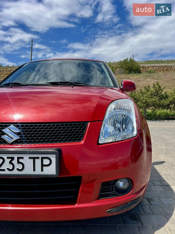 Хетчбек Suzuki Swift 2007 в Одесі