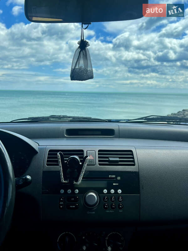 Хетчбек Suzuki Swift 2007 в Одесі