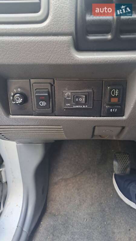 Седан Suzuki Swift 2003 в Славянске