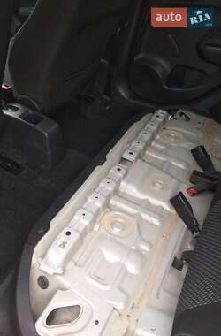 Хэтчбек Suzuki Swift 2011 в 
