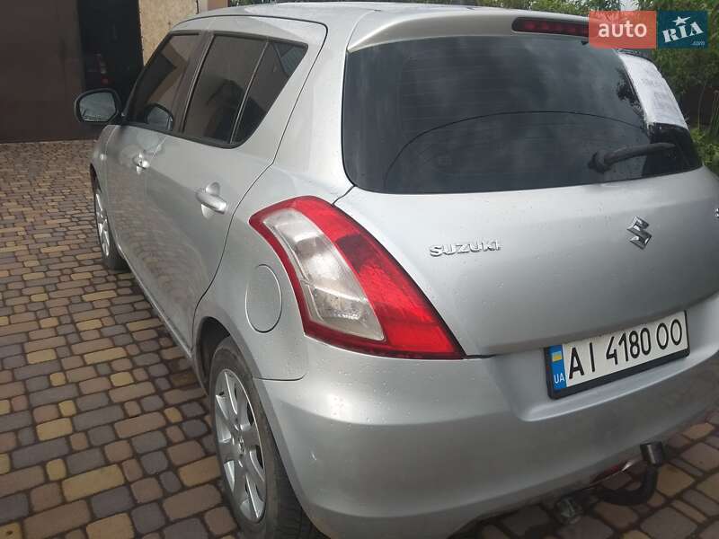 Хэтчбек Suzuki Swift 2011 в Барышевке фото 24 Хэтчбек Suzuki Swift 2011 в Барышевке