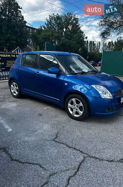 Хэтчбек Suzuki Swift 2006 в 