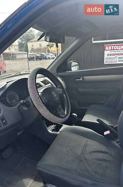 Хэтчбек Suzuki Swift 2006 в 