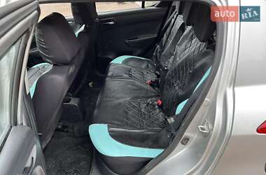 Хэтчбек Suzuki Swift 2011 в 