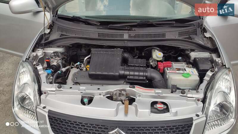 Хетчбек Suzuki Swift 2008 в Києві