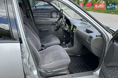 Седан Suzuki Swift 2003 в 