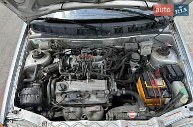 Седан Suzuki Swift 2003 в 