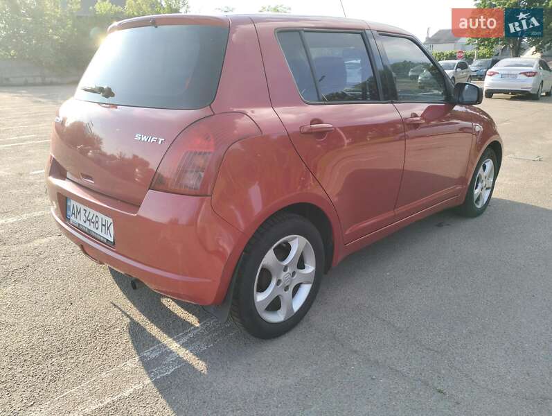 Хетчбек Suzuki Swift 2006 в Житомирі