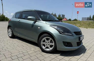 Хэтчбек Suzuki Swift 2011 в 