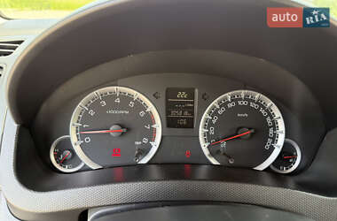 Хэтчбек Suzuki Swift 2011 в 