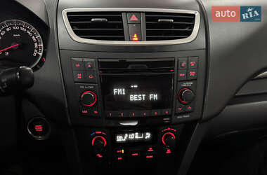 Хетчбек Suzuki Swift 2012 в 