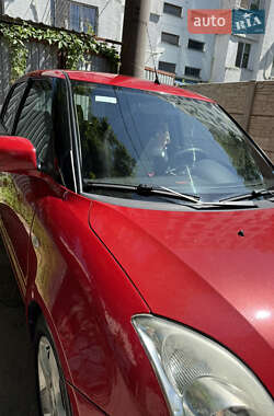 Хетчбек Suzuki Swift 2006 в 