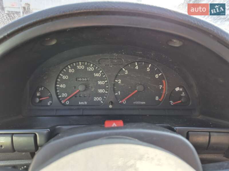 Седан Suzuki Swift 1993 в Миколаєві