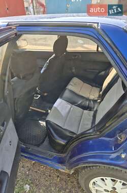 Седан Suzuki Swift 1993 в 