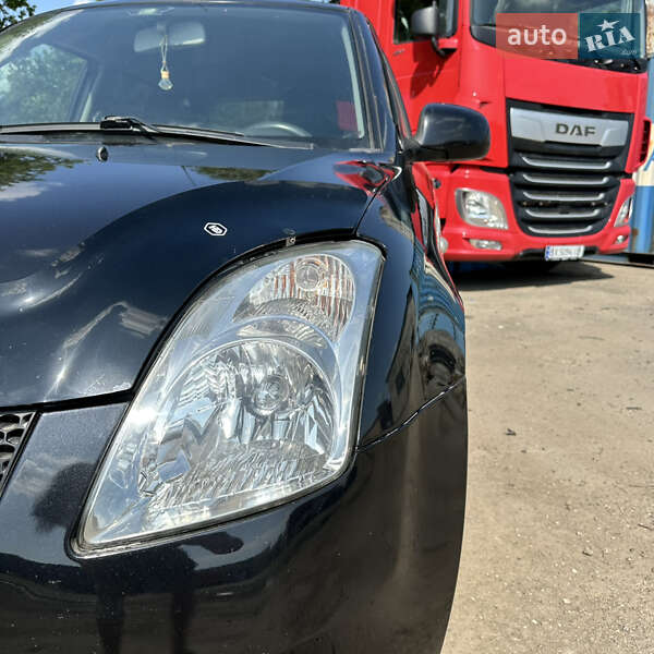 Хетчбек Suzuki Swift 2007 в Хмельницькому