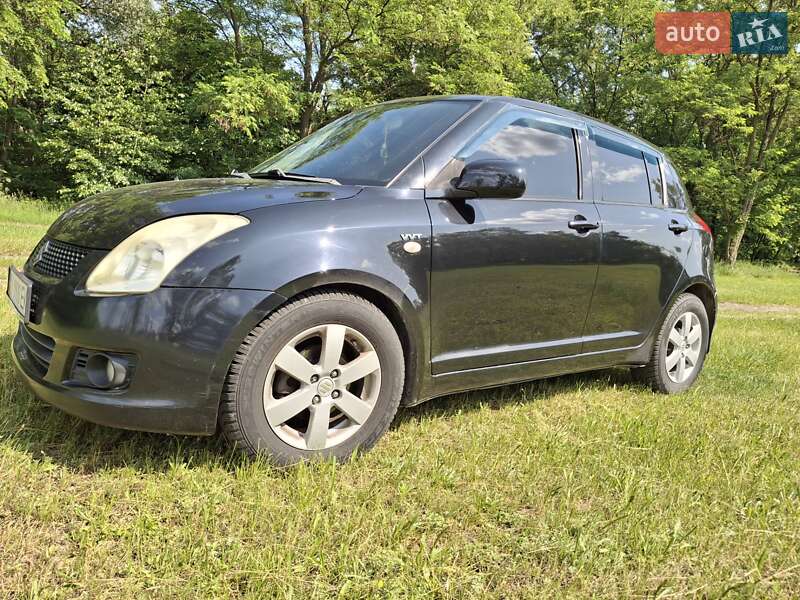 Хэтчбек Suzuki Swift 2008 в Сарнах