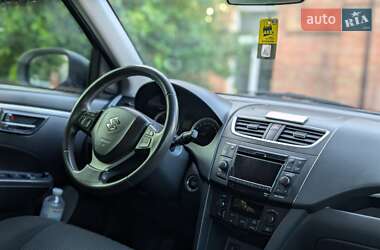 Хэтчбек Suzuki Swift 2013 в 