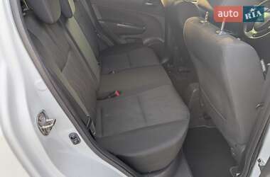 Хэтчбек Suzuki Swift 2013 в 