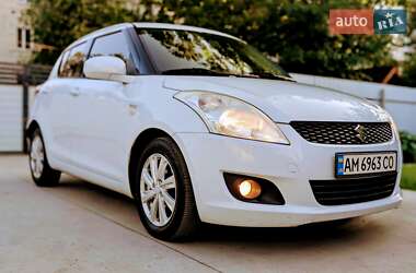 Хэтчбек Suzuki Swift 2013 в 