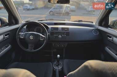 Хэтчбек Suzuki Swift 2006 в 
