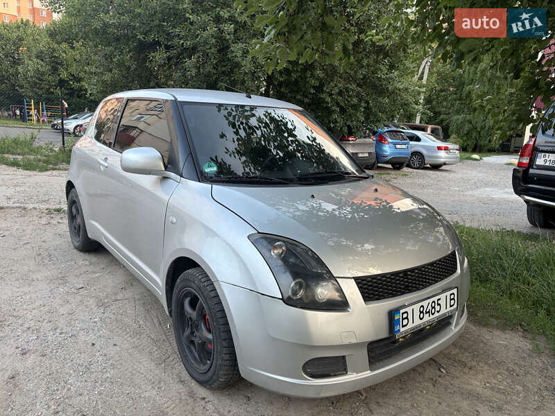 Хэтчбек Suzuki Swift 2007 в Полтаве